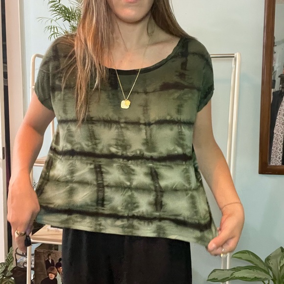 Green Tie Dye Top - Picture 8 of 12